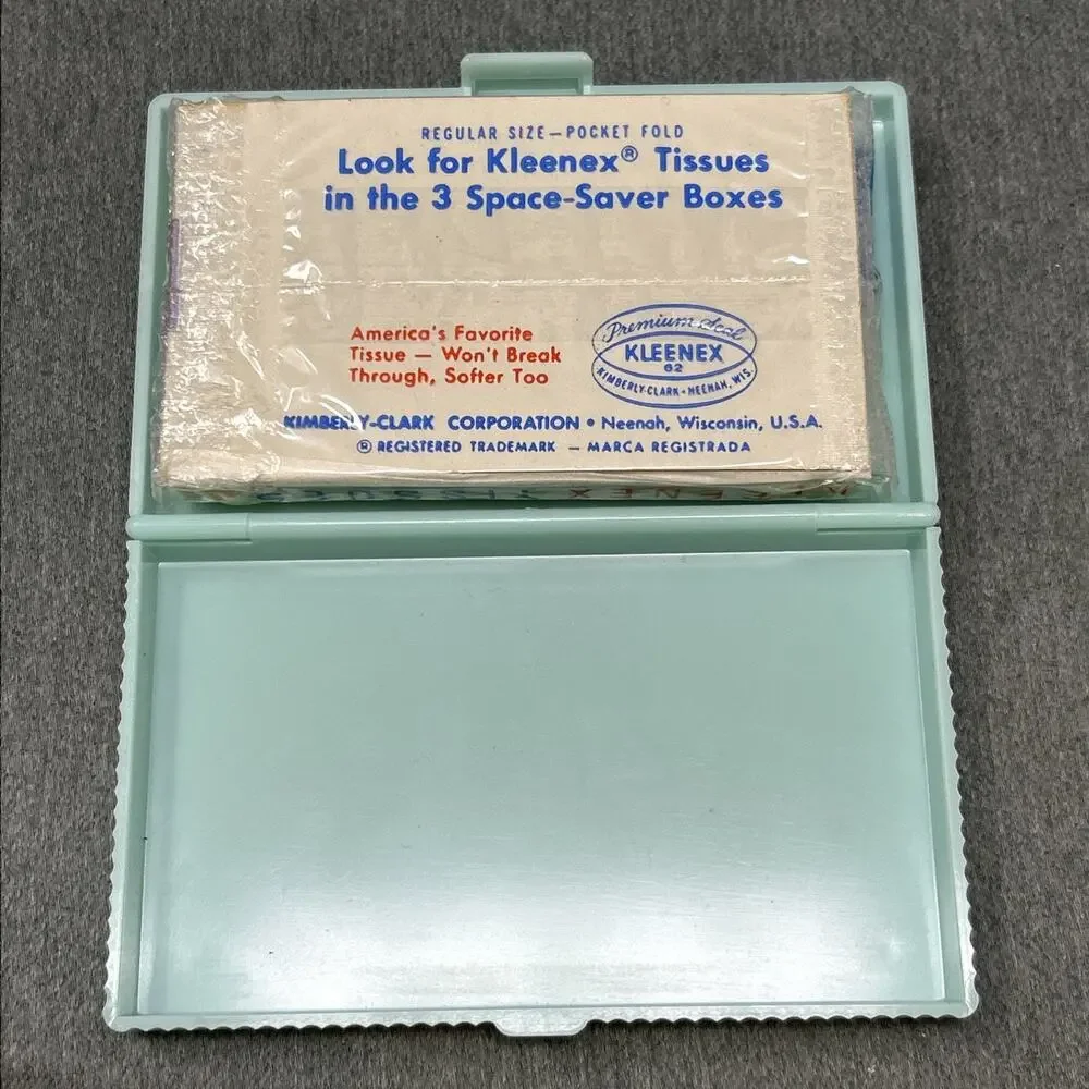 Schwartz Brothers Hinged Plastic Tissue Box Holder Baby Blue w/ Vintage Kleenex